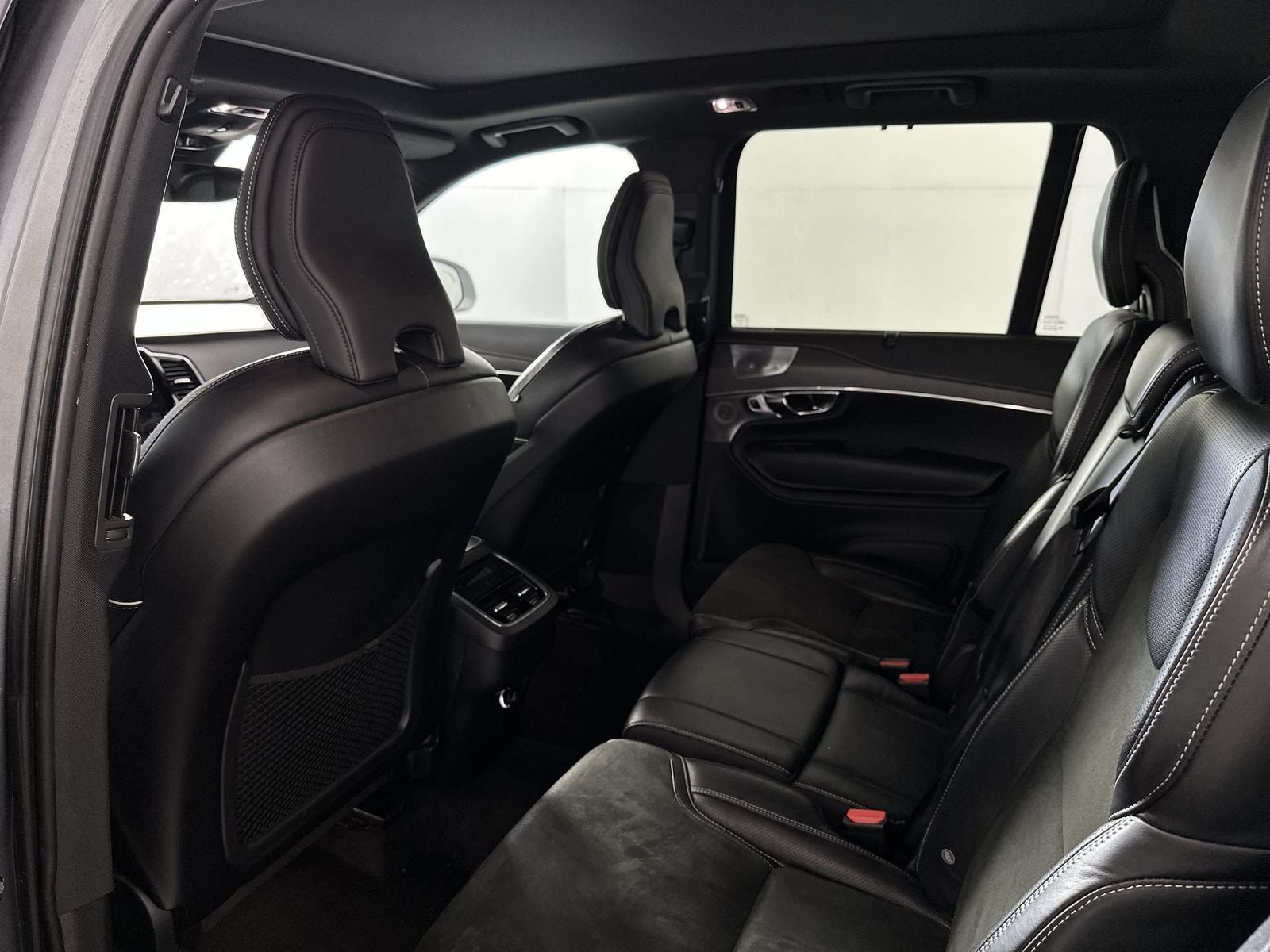 2019 Volvo XC90 T6 R-Design