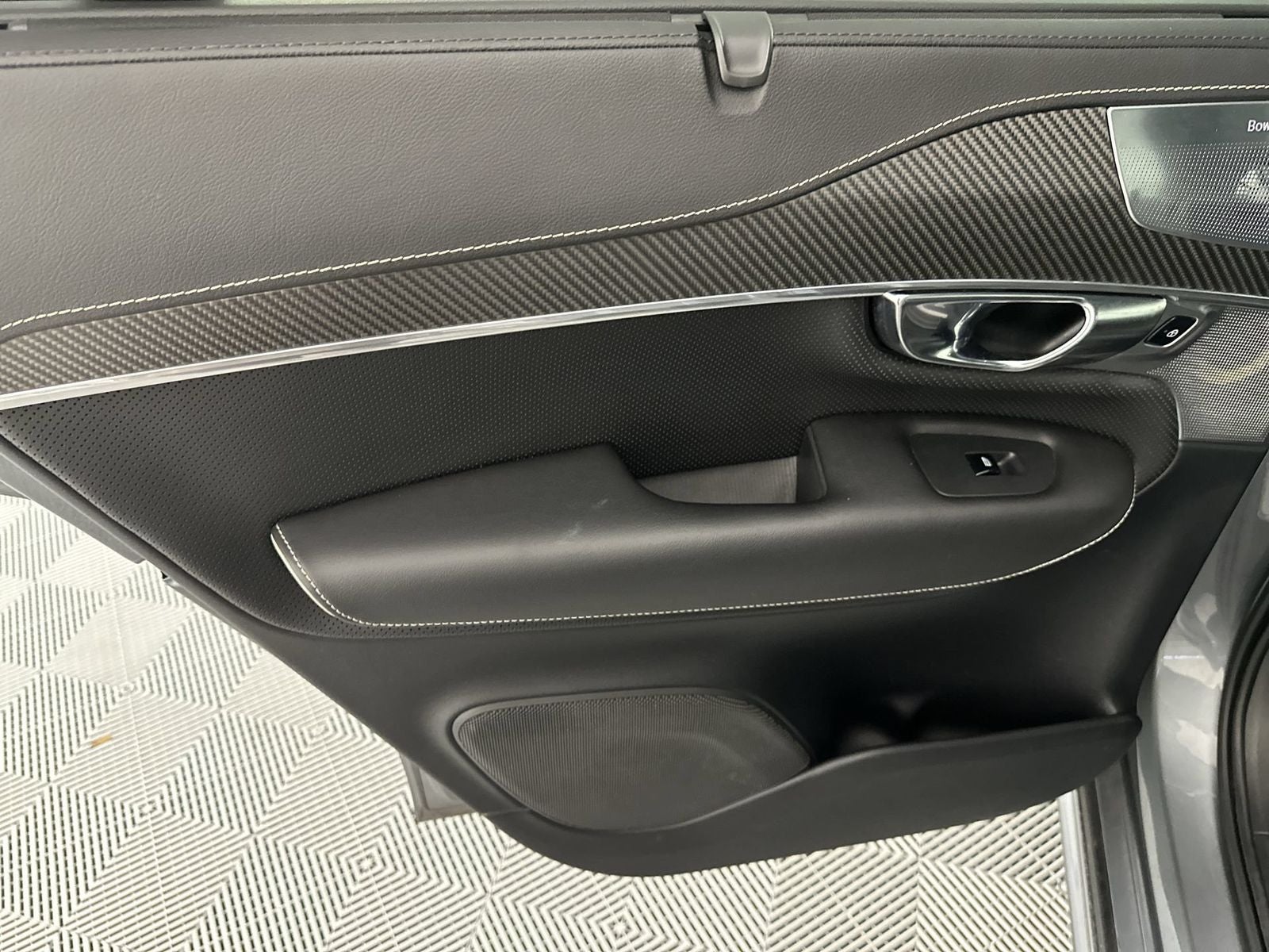 2019 Volvo XC90 T6 R-Design