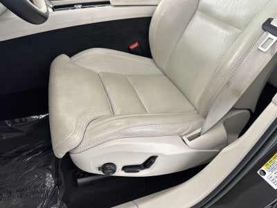 2023 Volvo XC60 B5 Ultimate Bright Theme