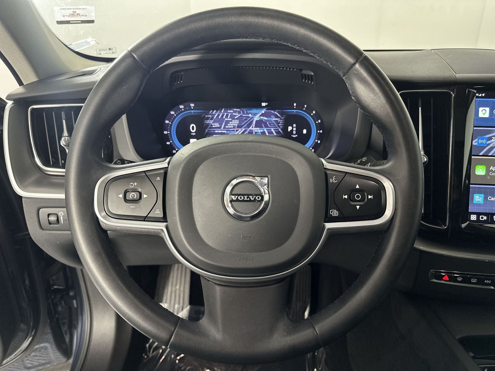 2022 Volvo XC60 B5 Momentum