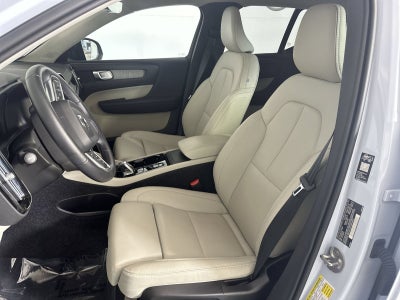 2026 Volvo XC40 B5 Plus