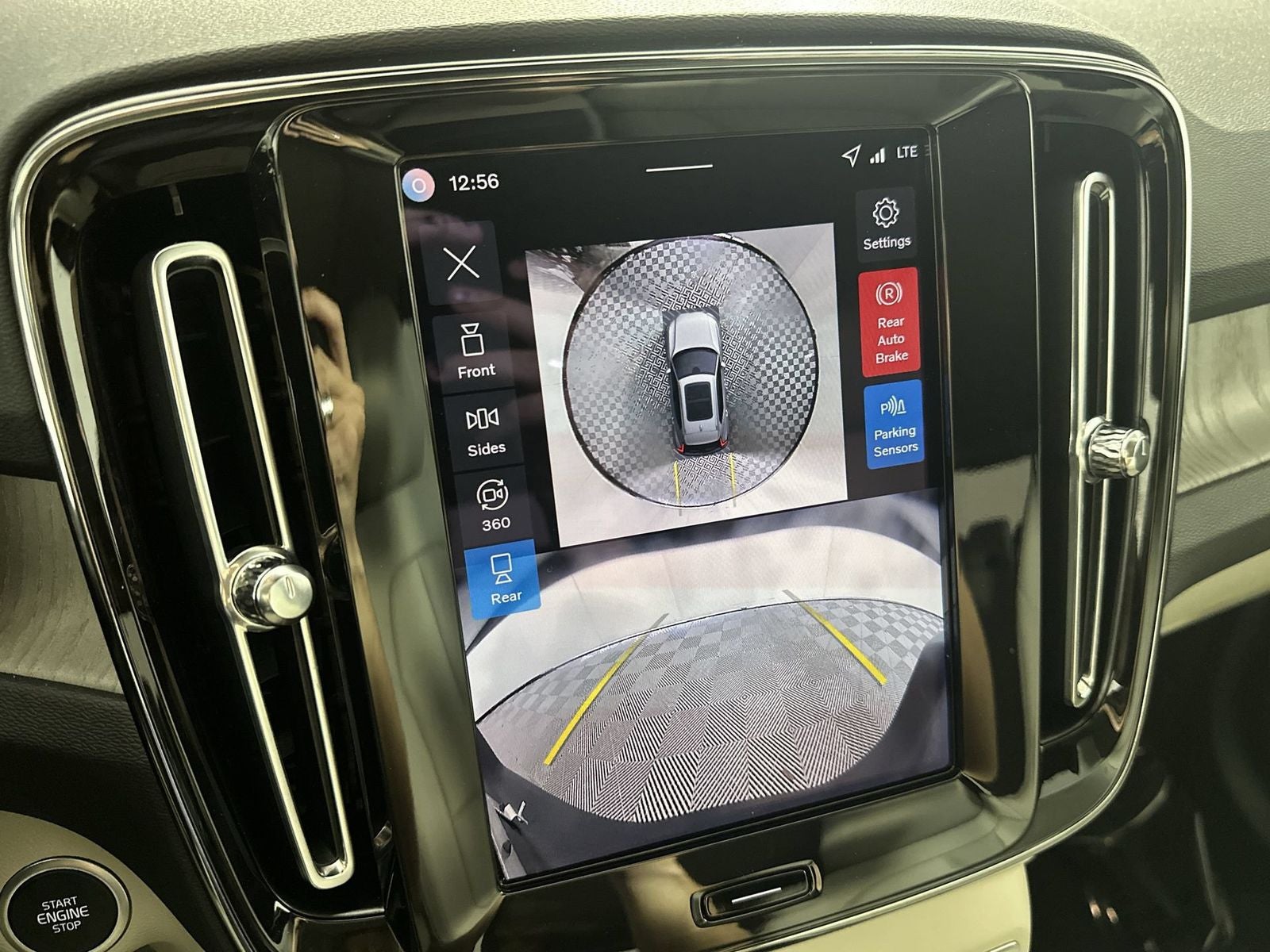 2026 Volvo XC40 B5 Plus