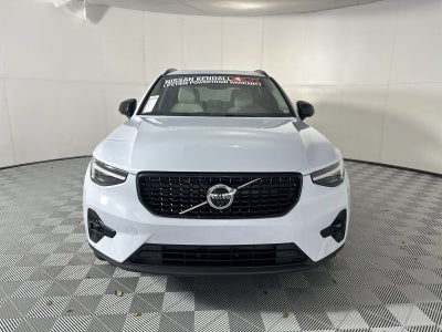 2026 Volvo XC40 B5 Plus