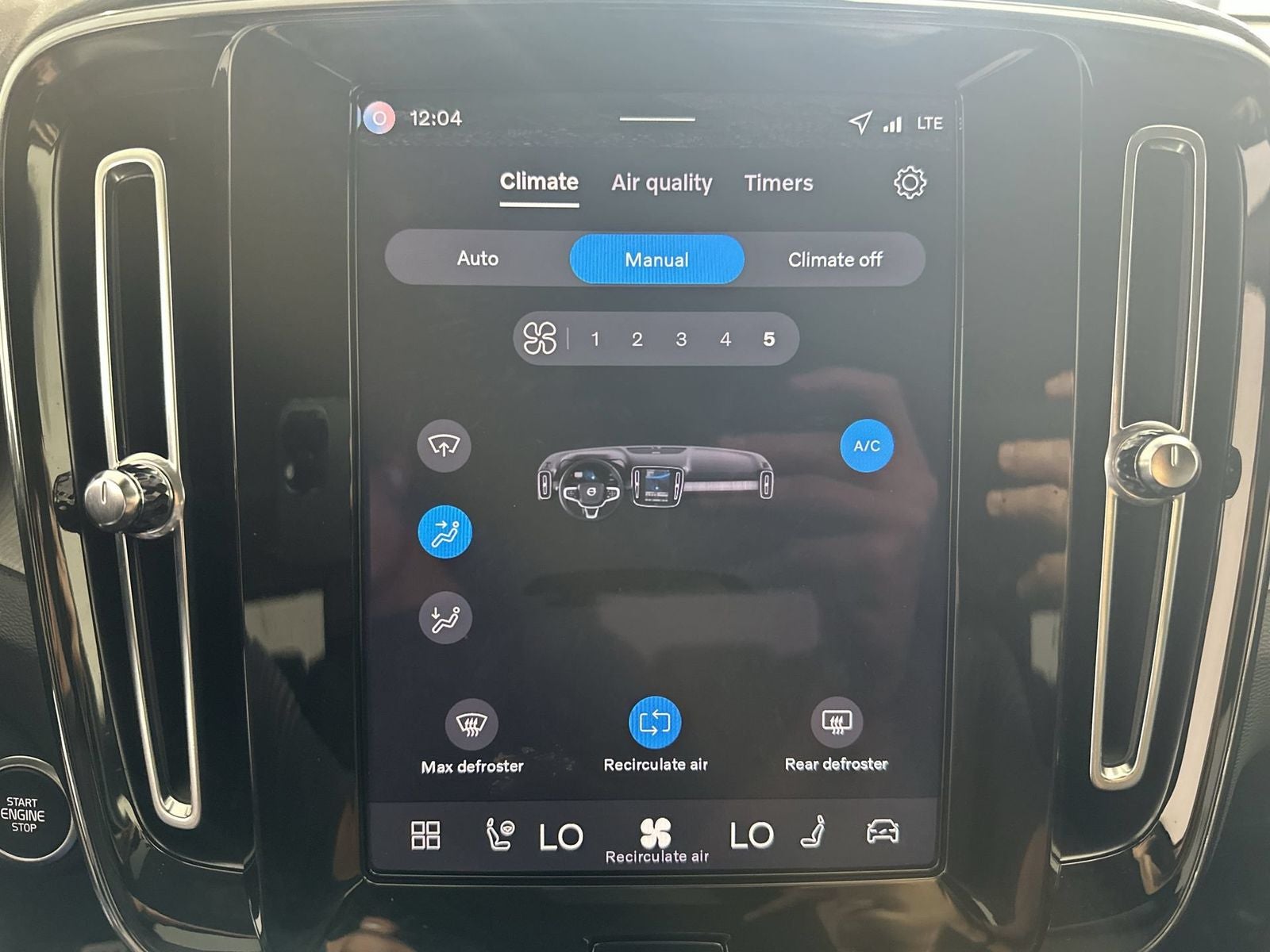 2026 Volvo XC40 B5 Plus