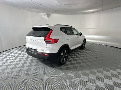 2026 Volvo XC40 B5 Plus