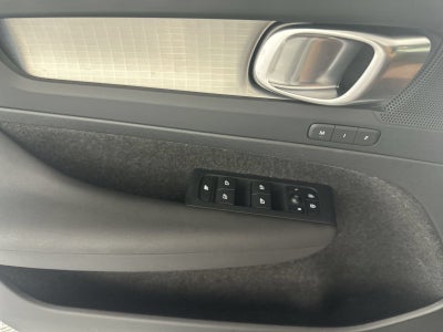 2024 Volvo XC40 B5 Core