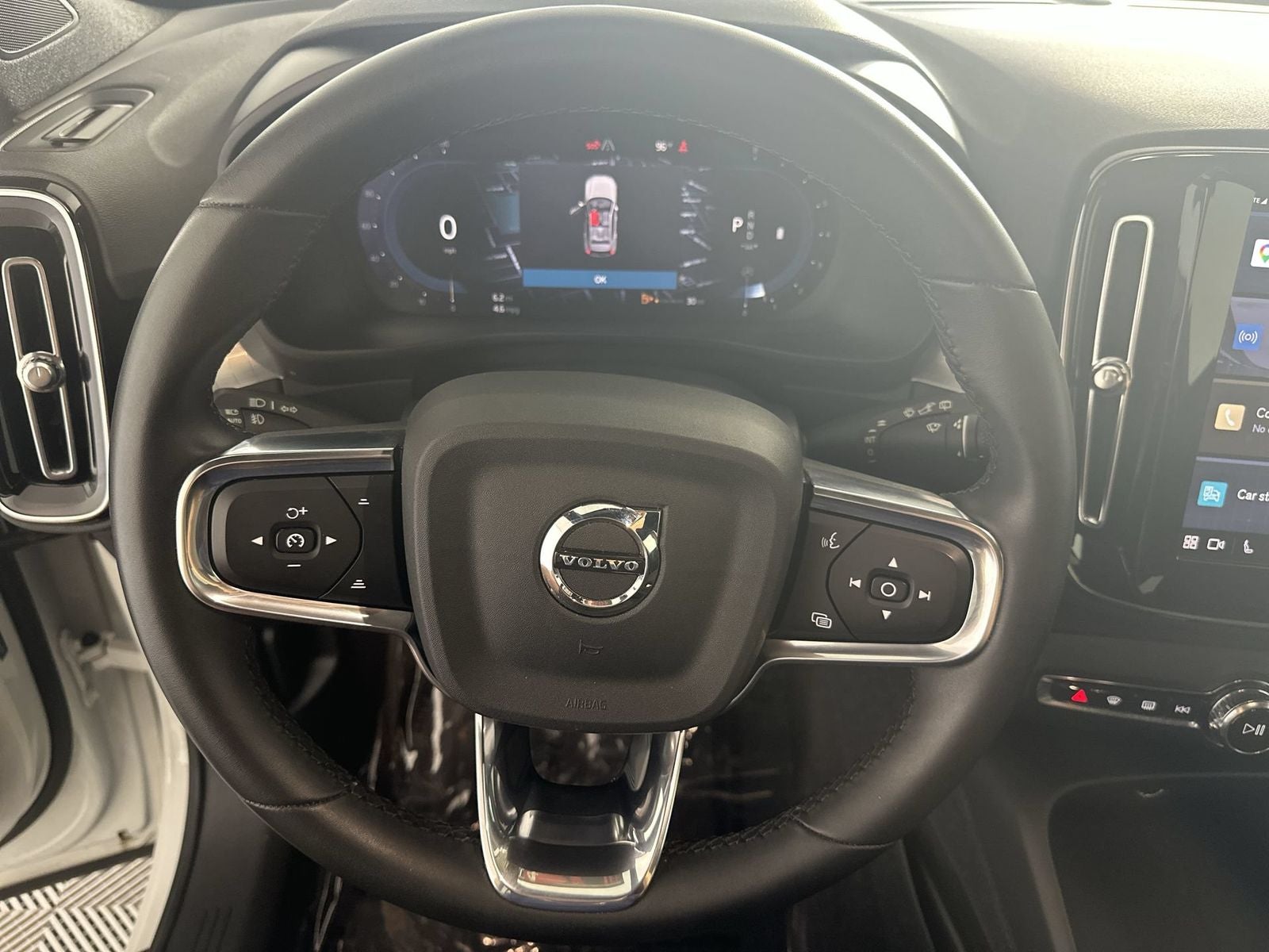 2024 Volvo XC40 B5 Core