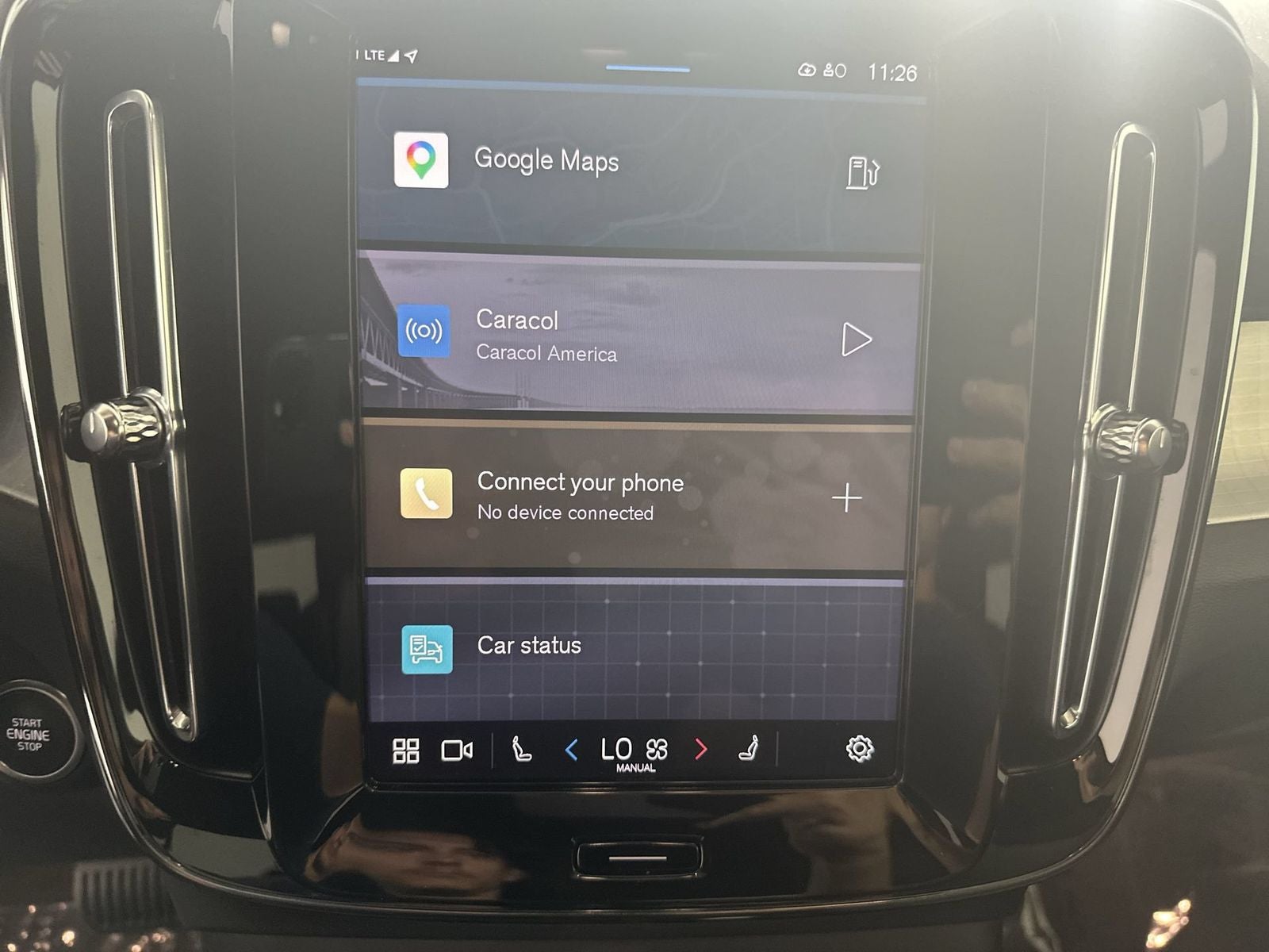 2024 Volvo XC40 B5 Core