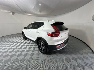 2024 Volvo XC40 B5 Core