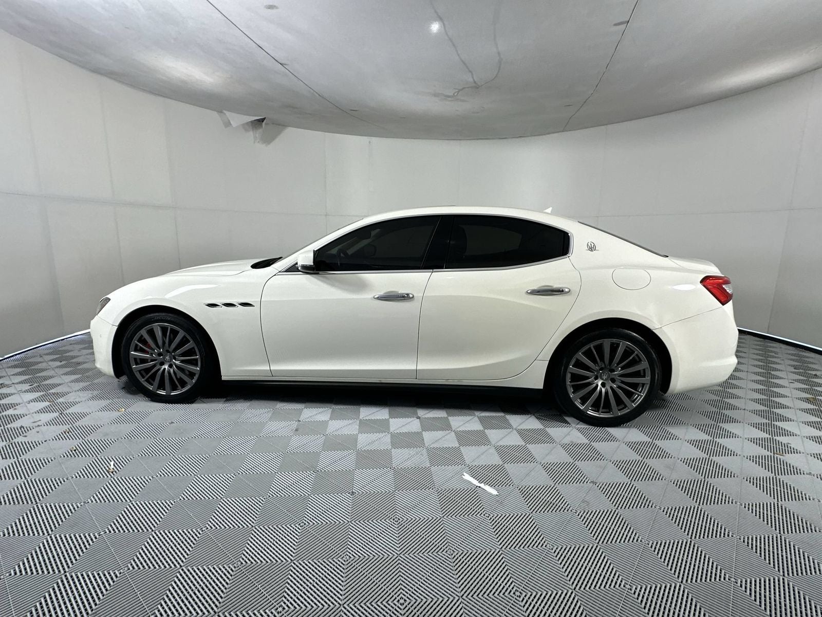 2018 Maserati Ghibli Base