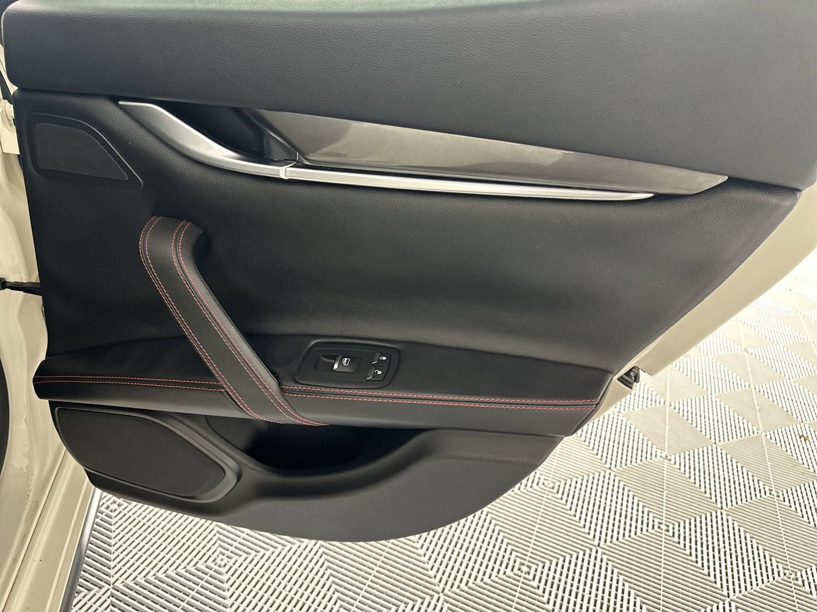 2018 Maserati Ghibli Base