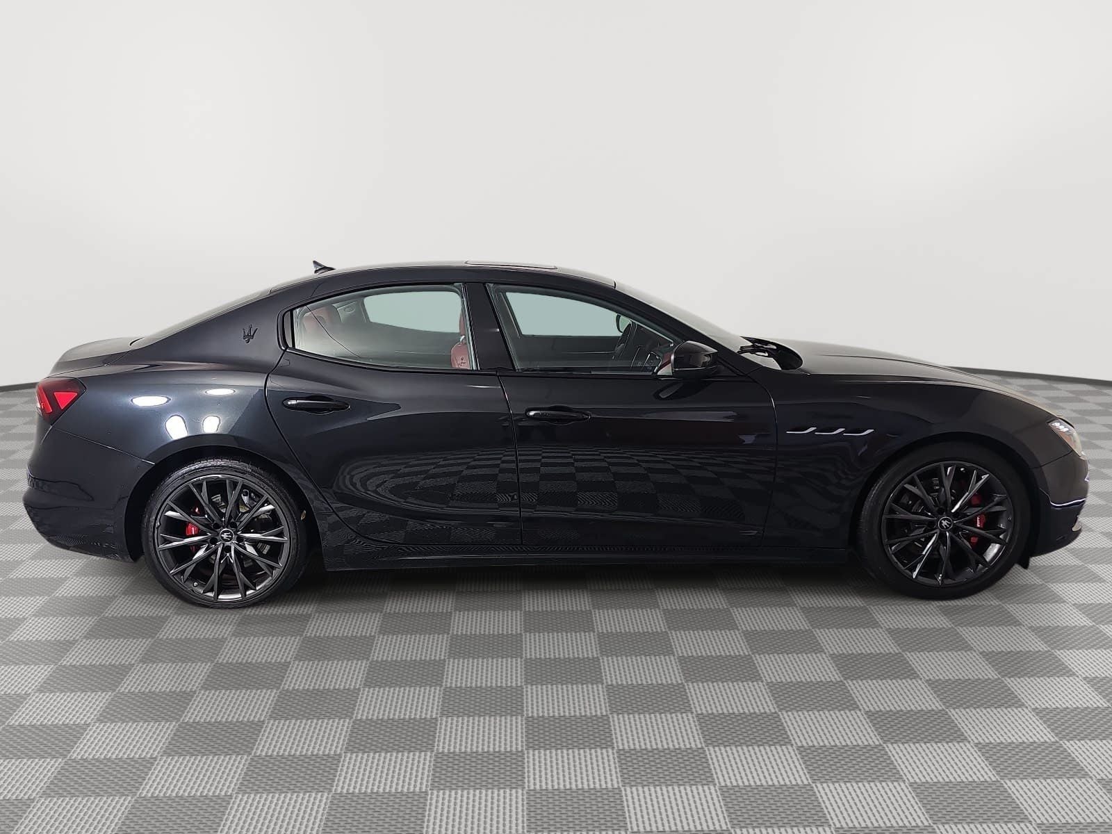 2022 Maserati Ghibli Modena