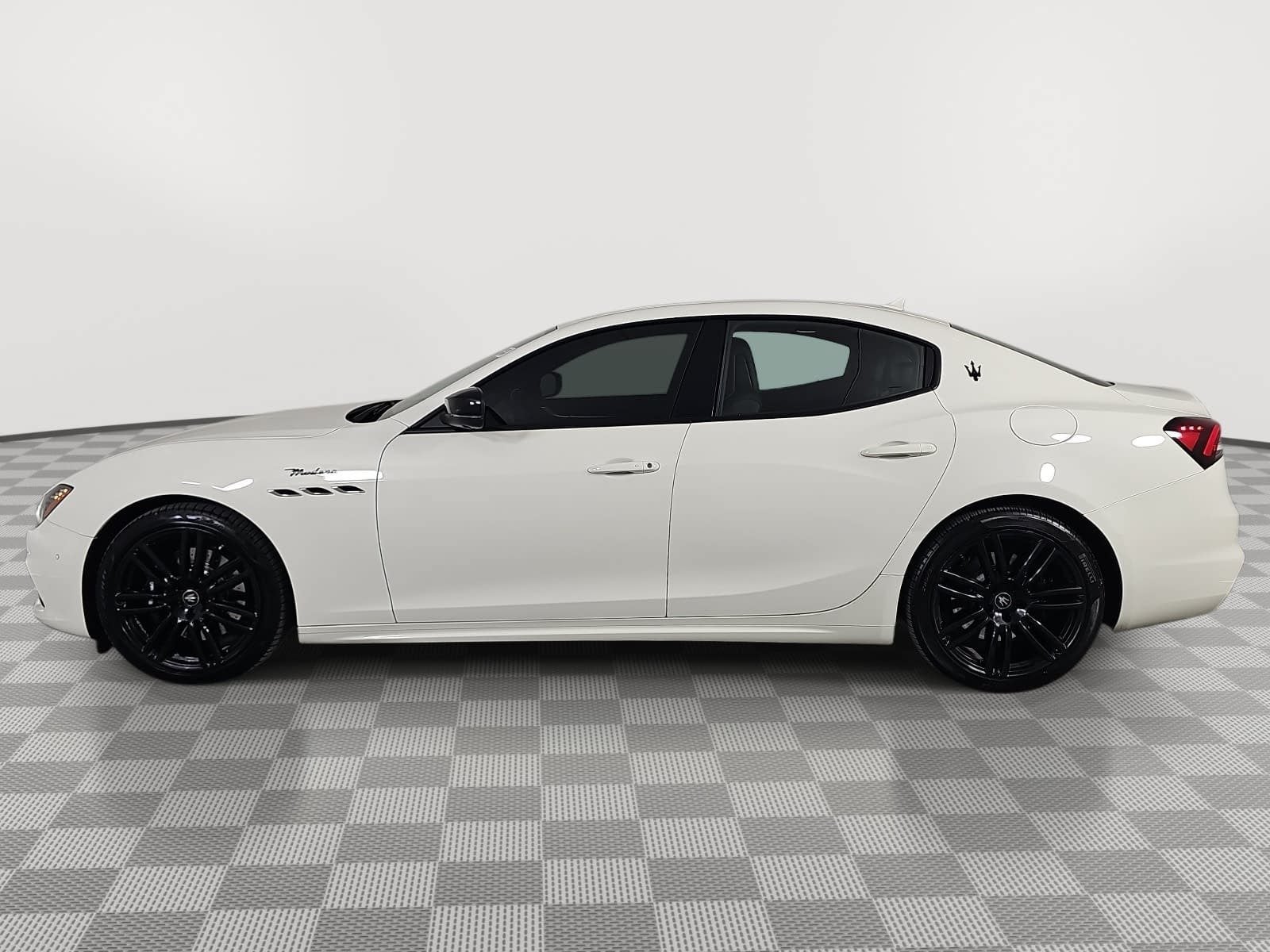 2023 Maserati Ghibli Modena