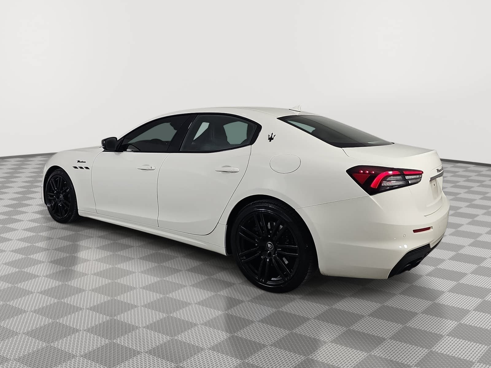 2023 Maserati Ghibli Modena