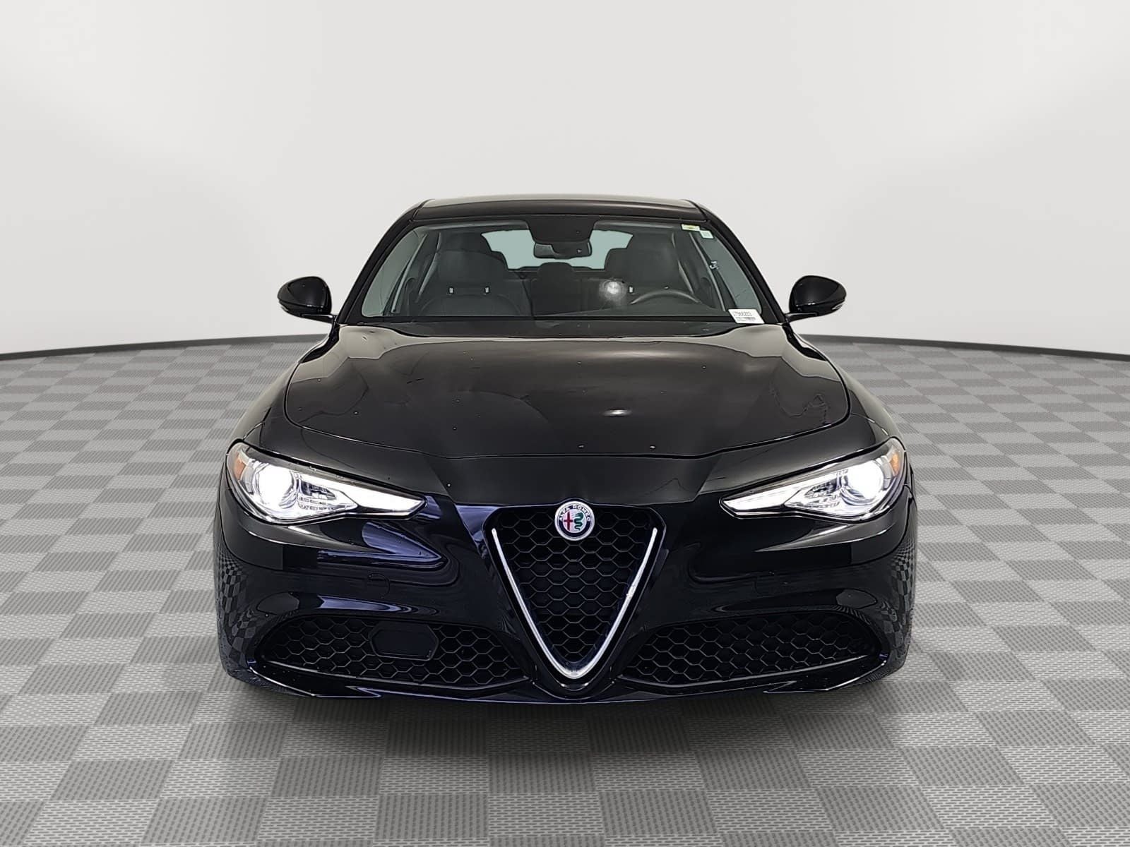 2018 Alfa Romeo Giulia Base
