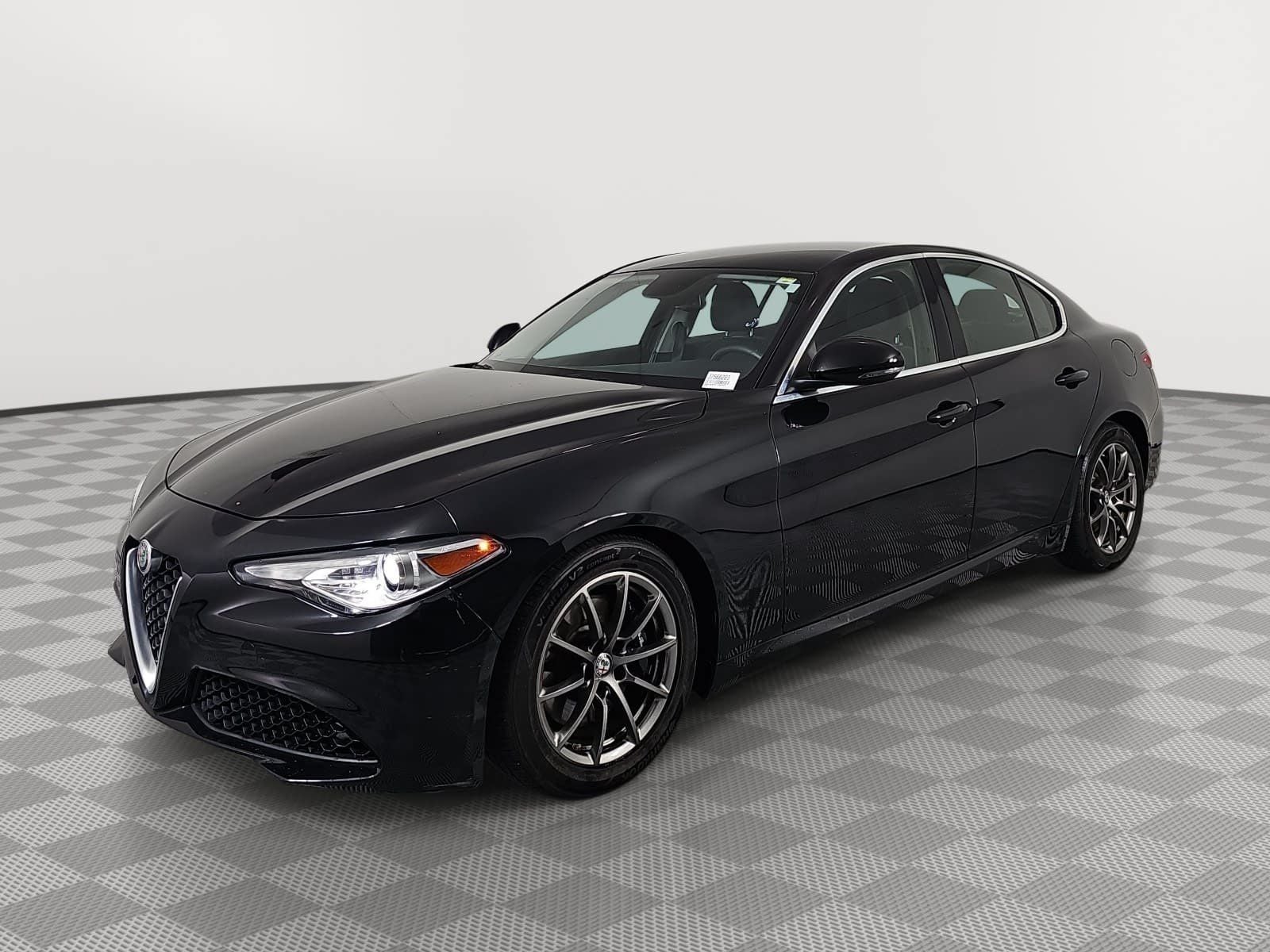 2018 Alfa Romeo Giulia Base