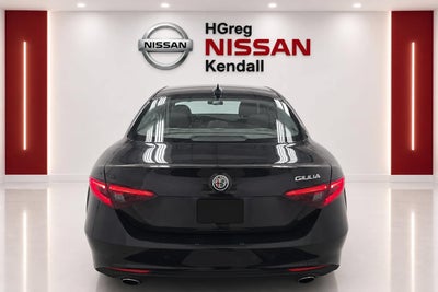 2018 Alfa Romeo Giulia Base