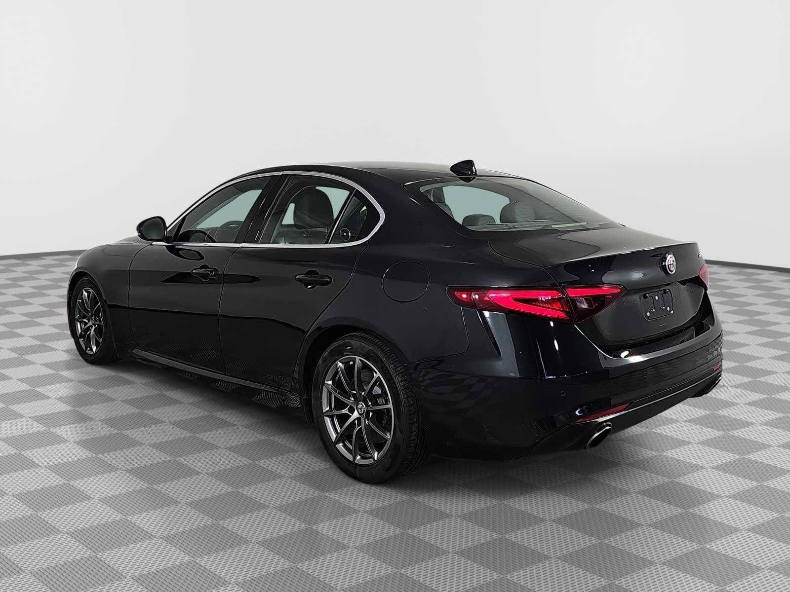 2018 Alfa Romeo Giulia Base
