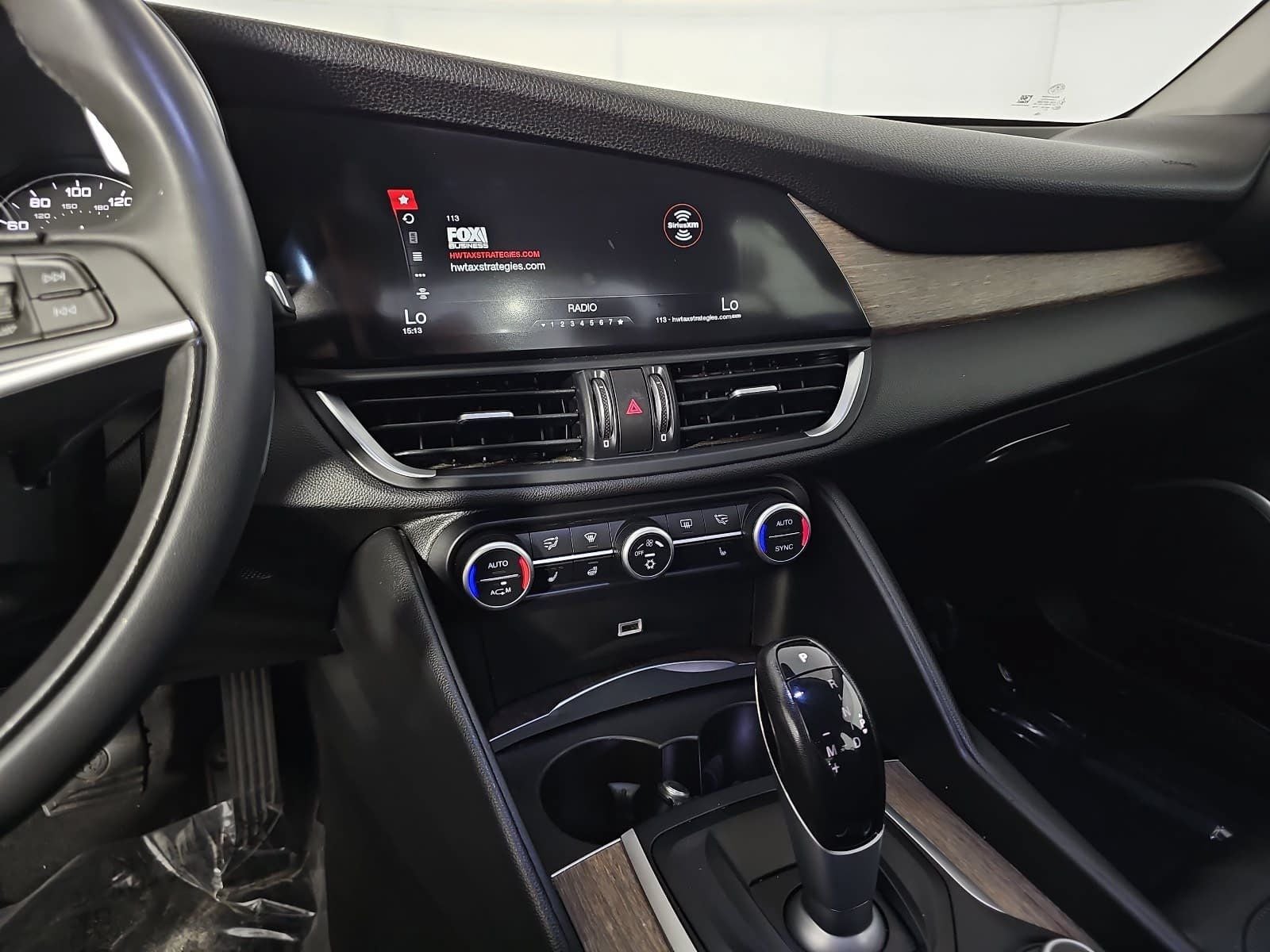 2017 Alfa Romeo Giulia Ti