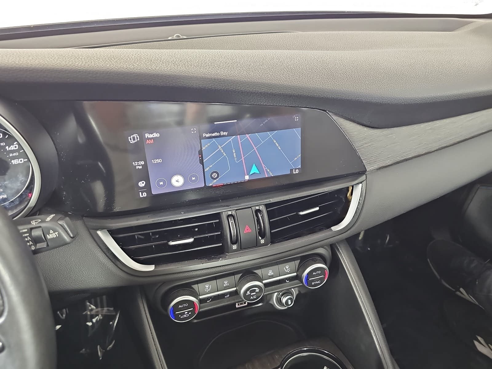 2022 Alfa Romeo Giulia Ti