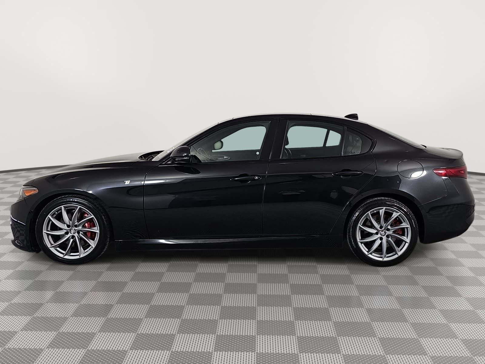 2022 Alfa Romeo Giulia Ti
