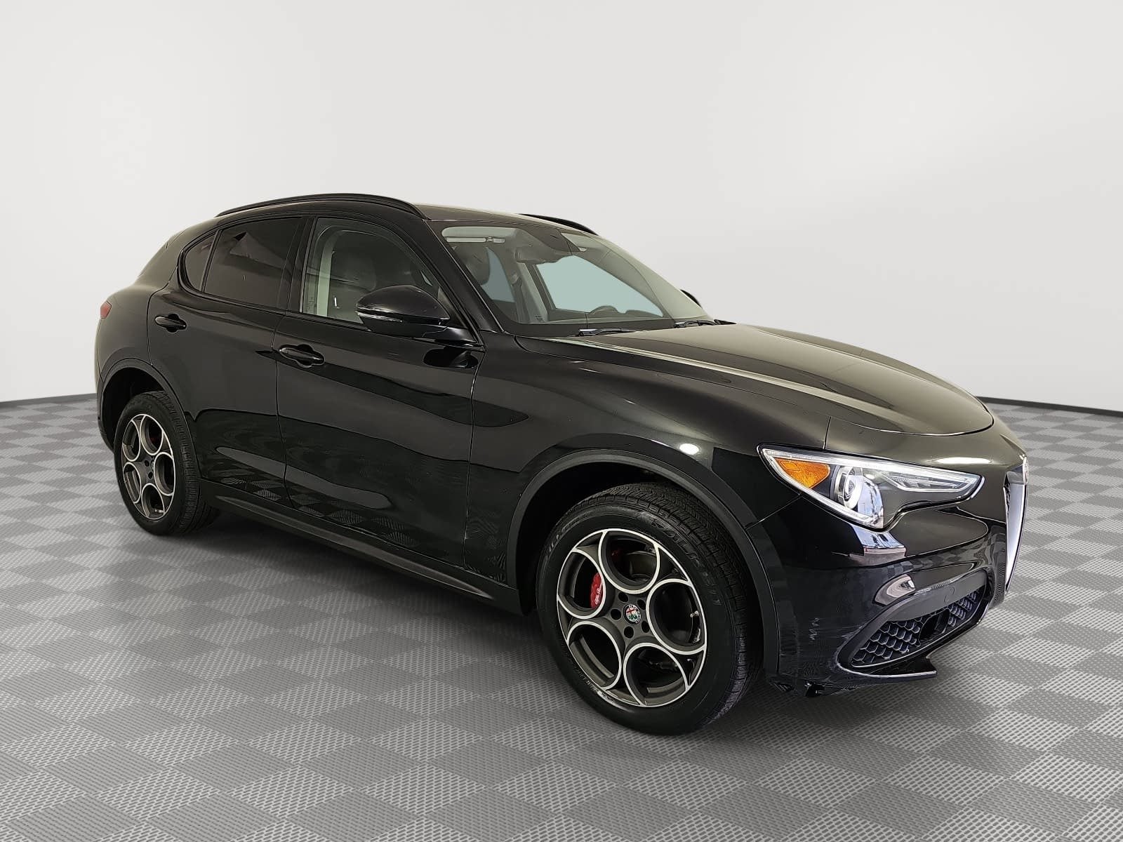 2018 Alfa Romeo Stelvio Base