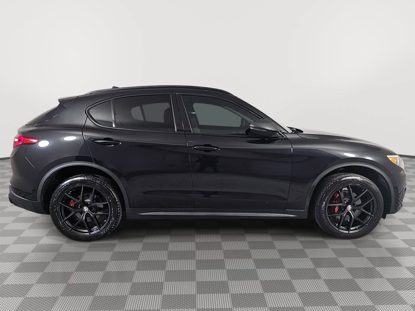 2020 Alfa Romeo Stelvio Base