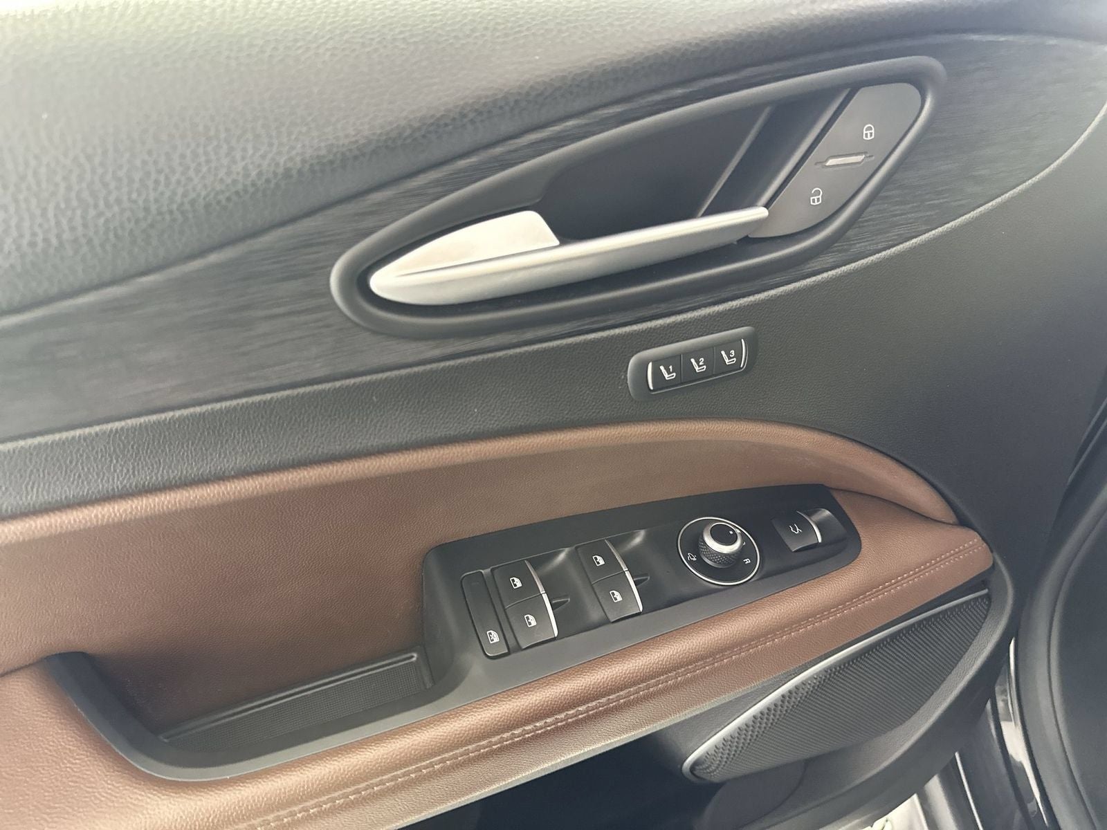 2020 Alfa Romeo Stelvio Base