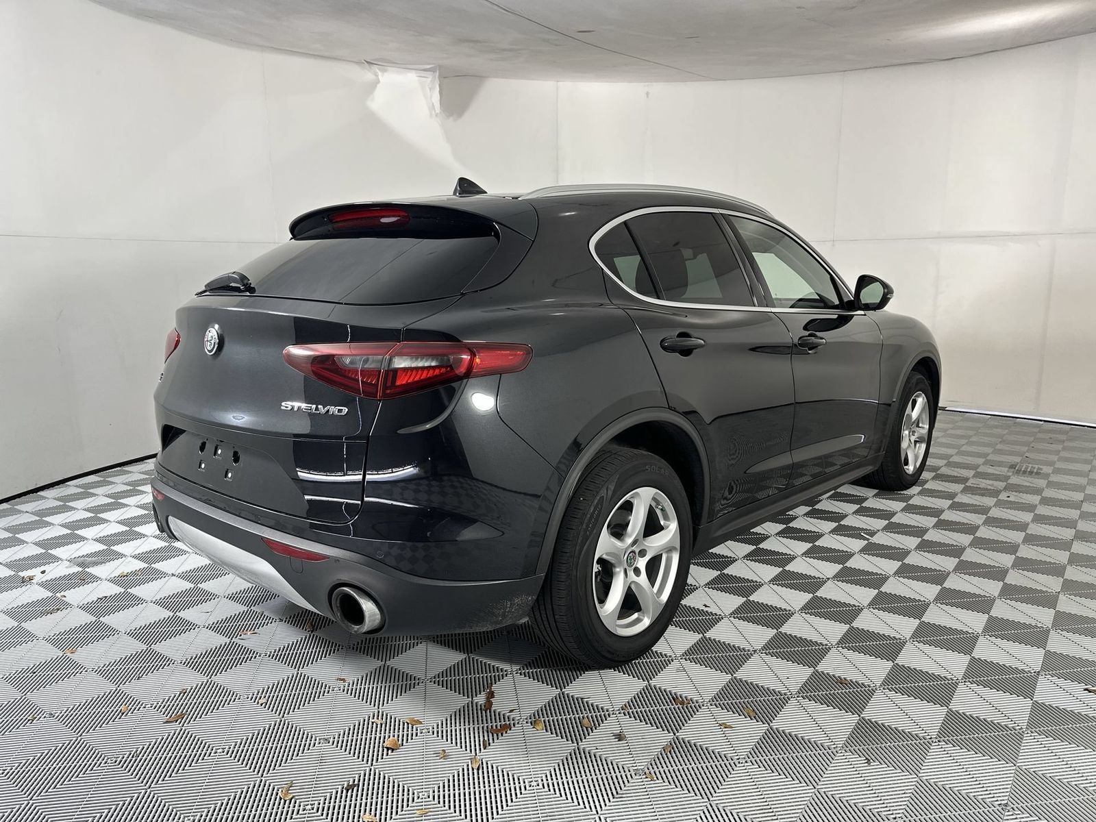 2020 Alfa Romeo Stelvio Base