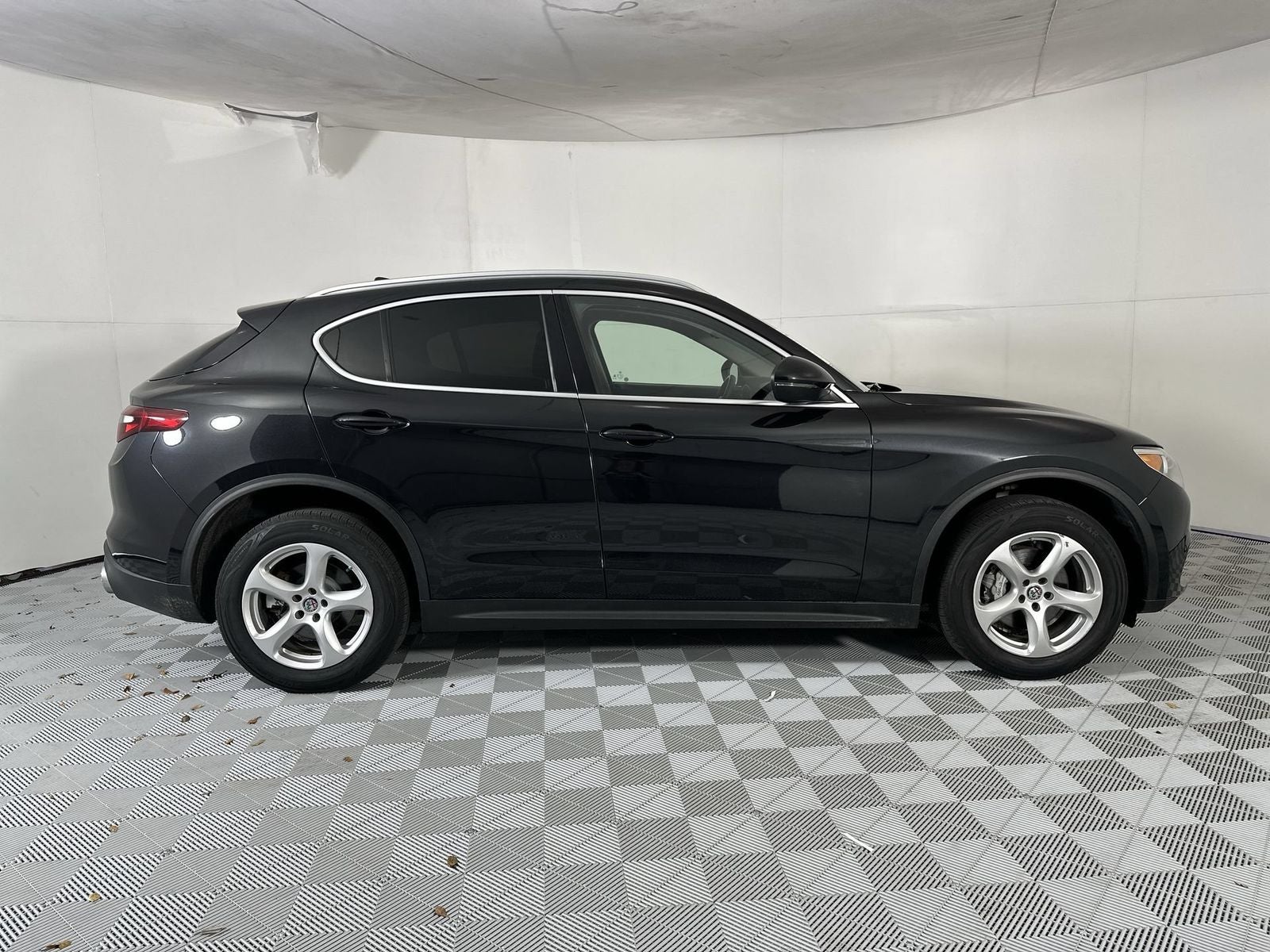 2020 Alfa Romeo Stelvio Base