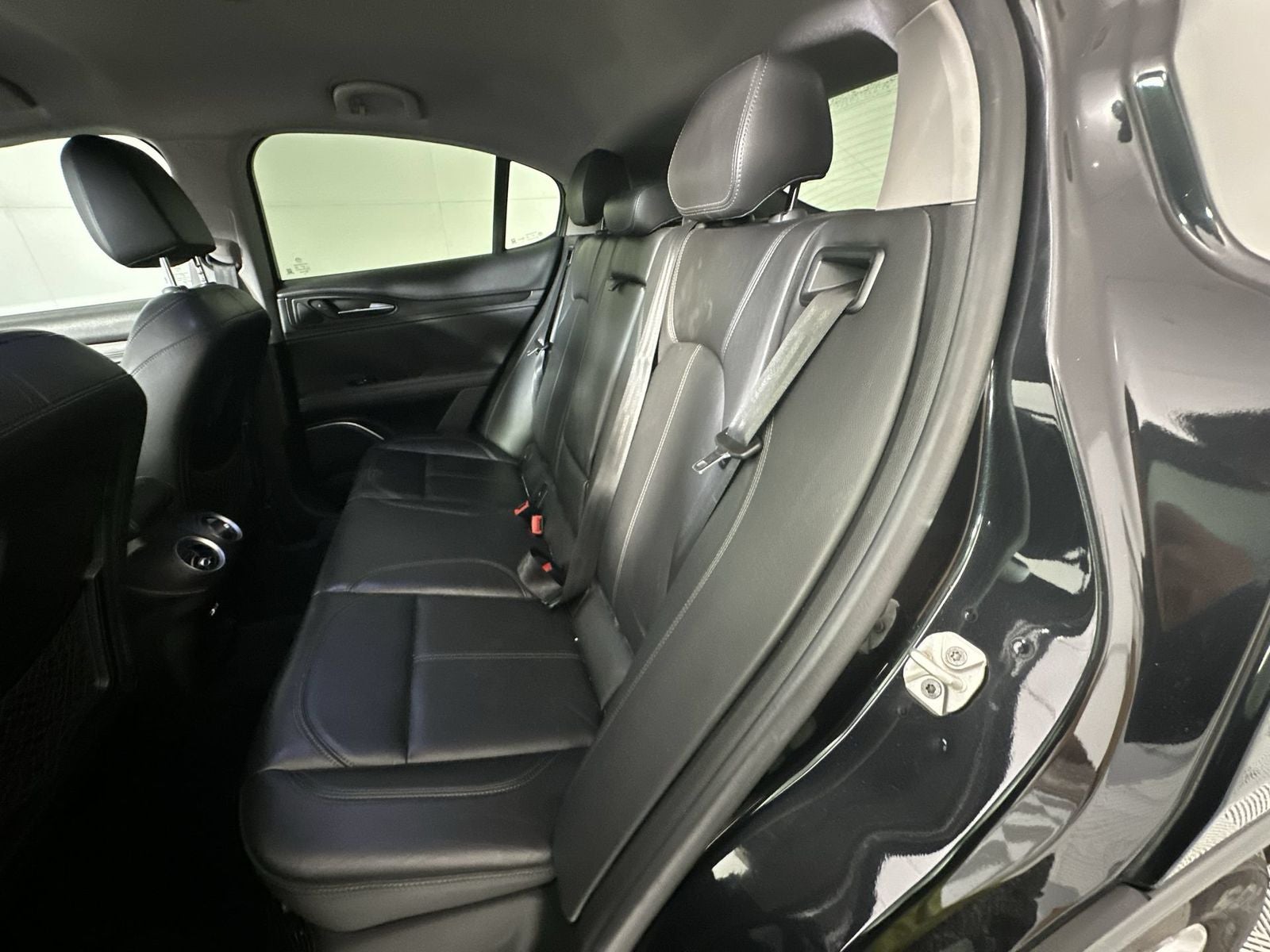 2019 Alfa Romeo Stelvio Base