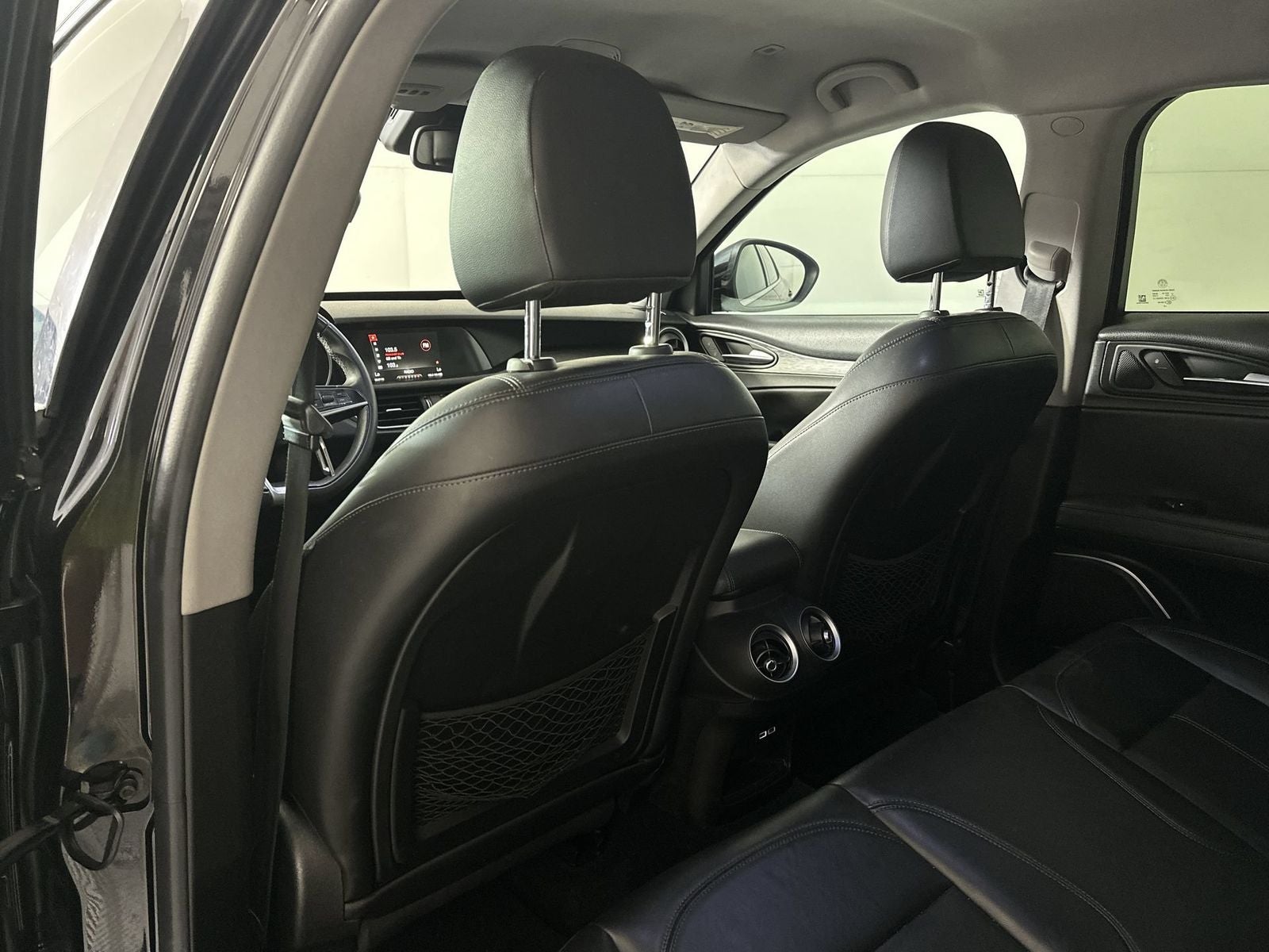 2019 Alfa Romeo Stelvio Base