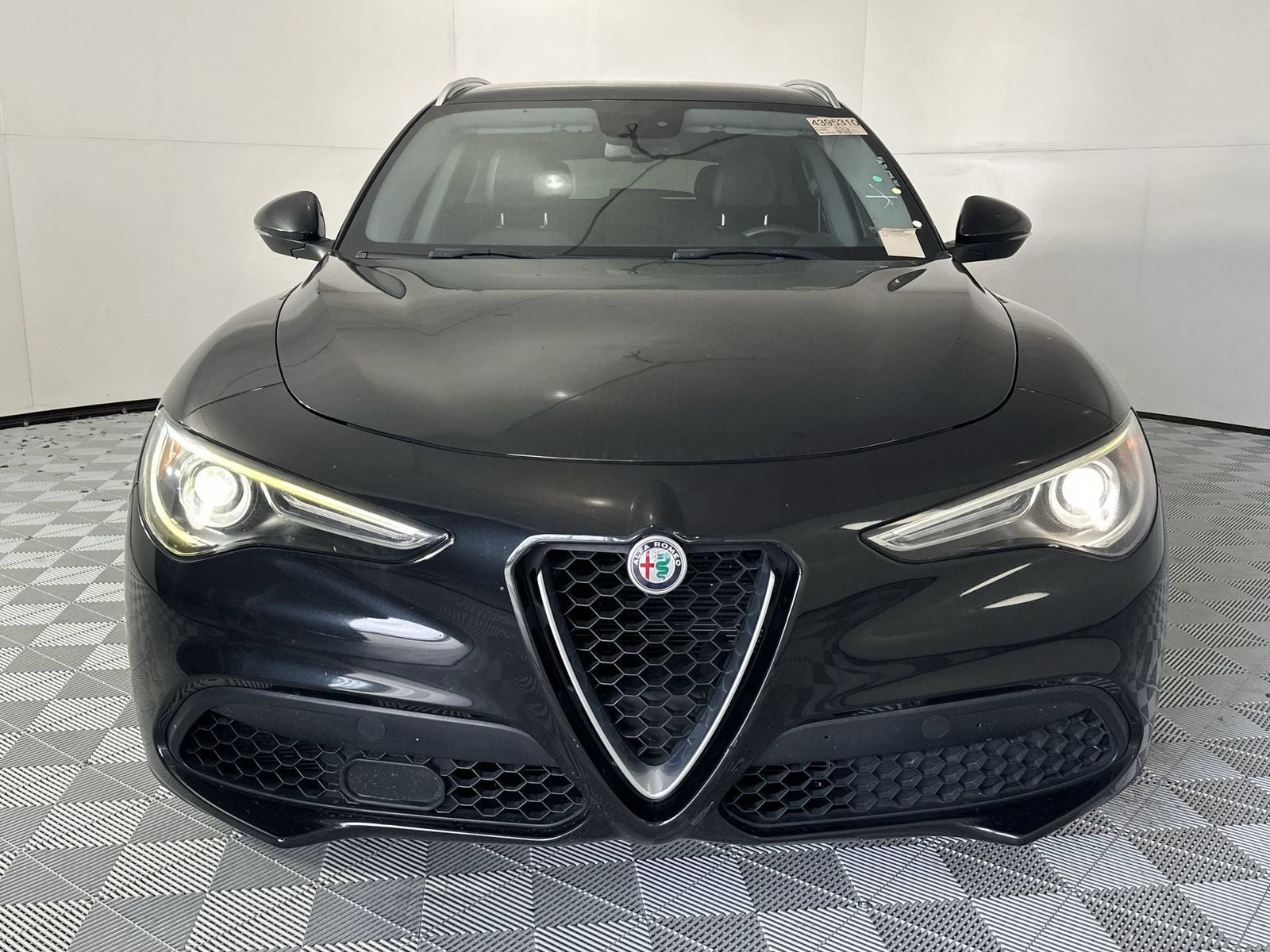 2019 Alfa Romeo Stelvio Base