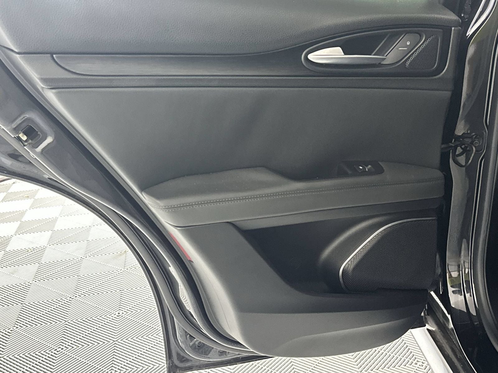 2019 Alfa Romeo Stelvio Base