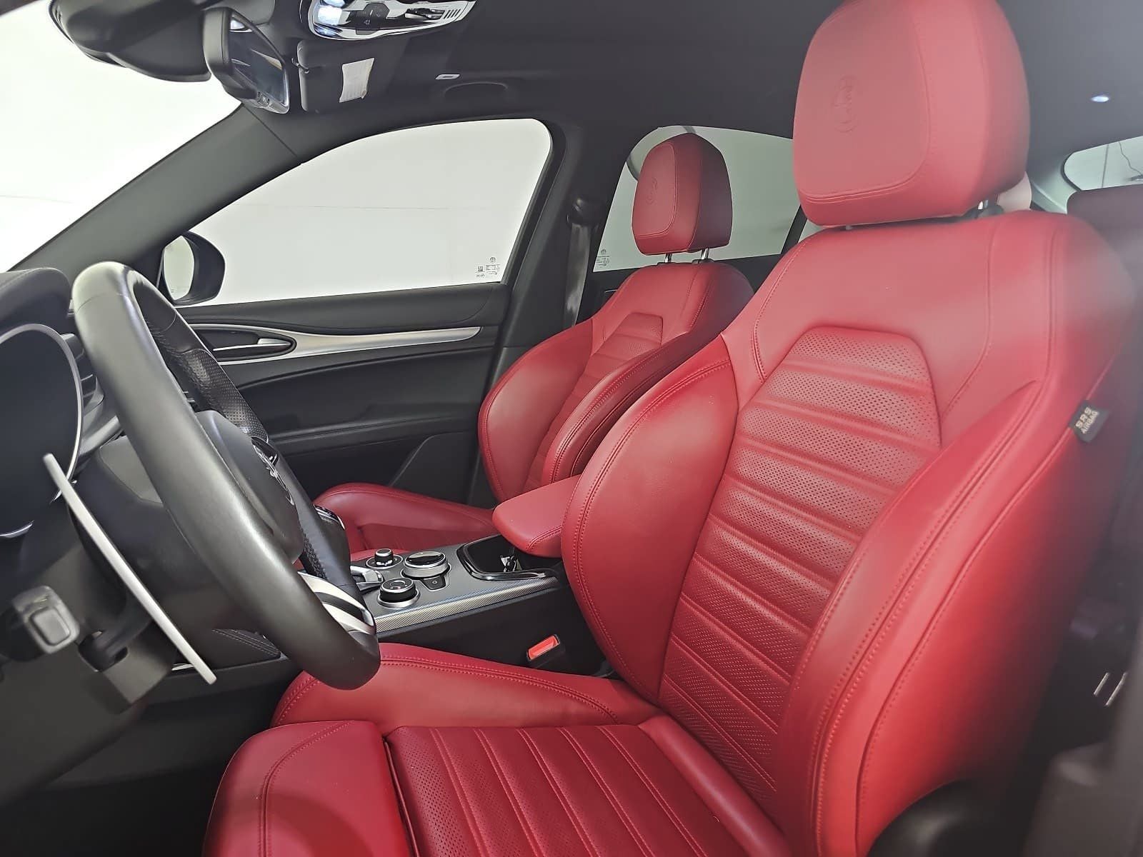 2024 Alfa Romeo Stelvio Veloce