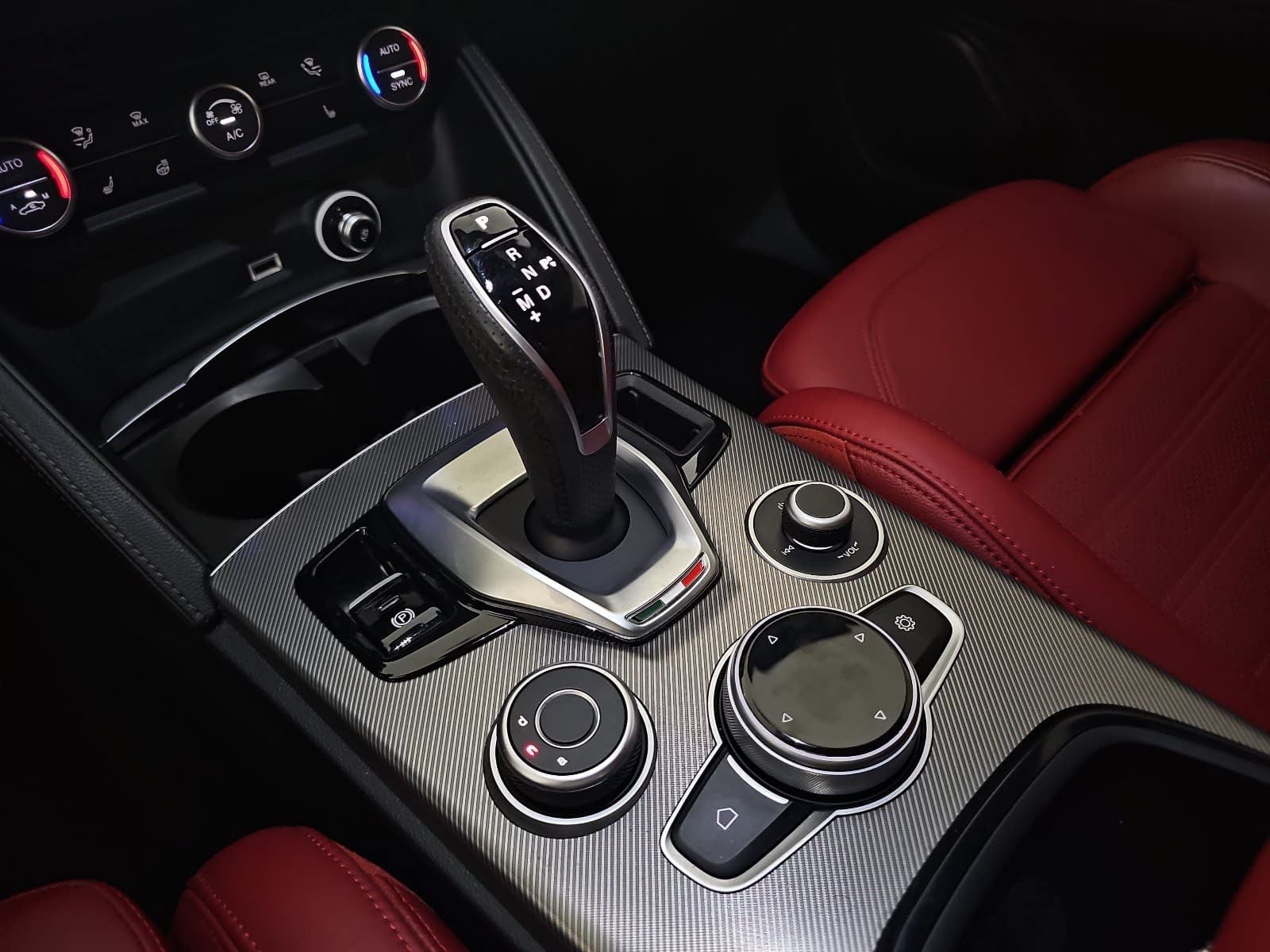 2024 Alfa Romeo Stelvio Veloce