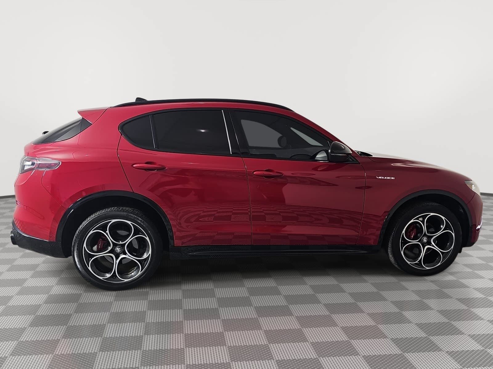 2024 Alfa Romeo Stelvio Veloce
