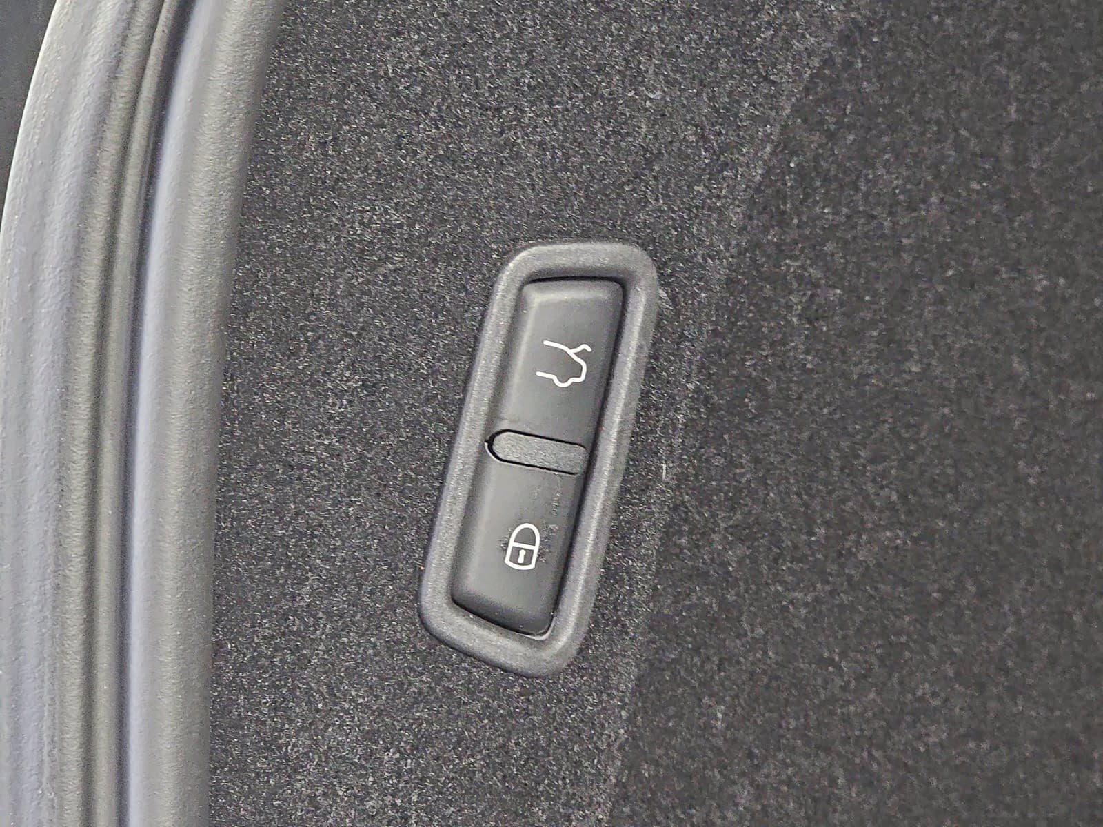 2023 Maserati Levante Modena