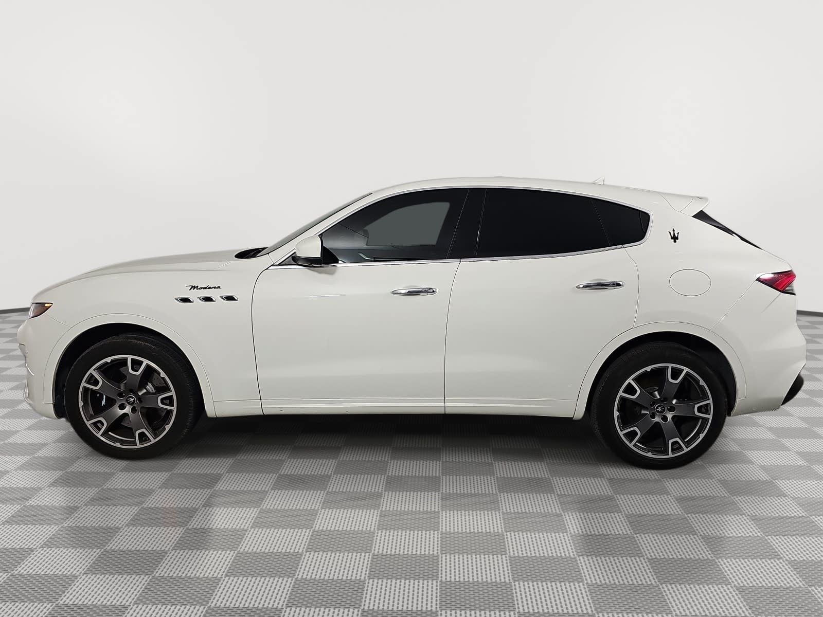 2023 Maserati Levante Modena