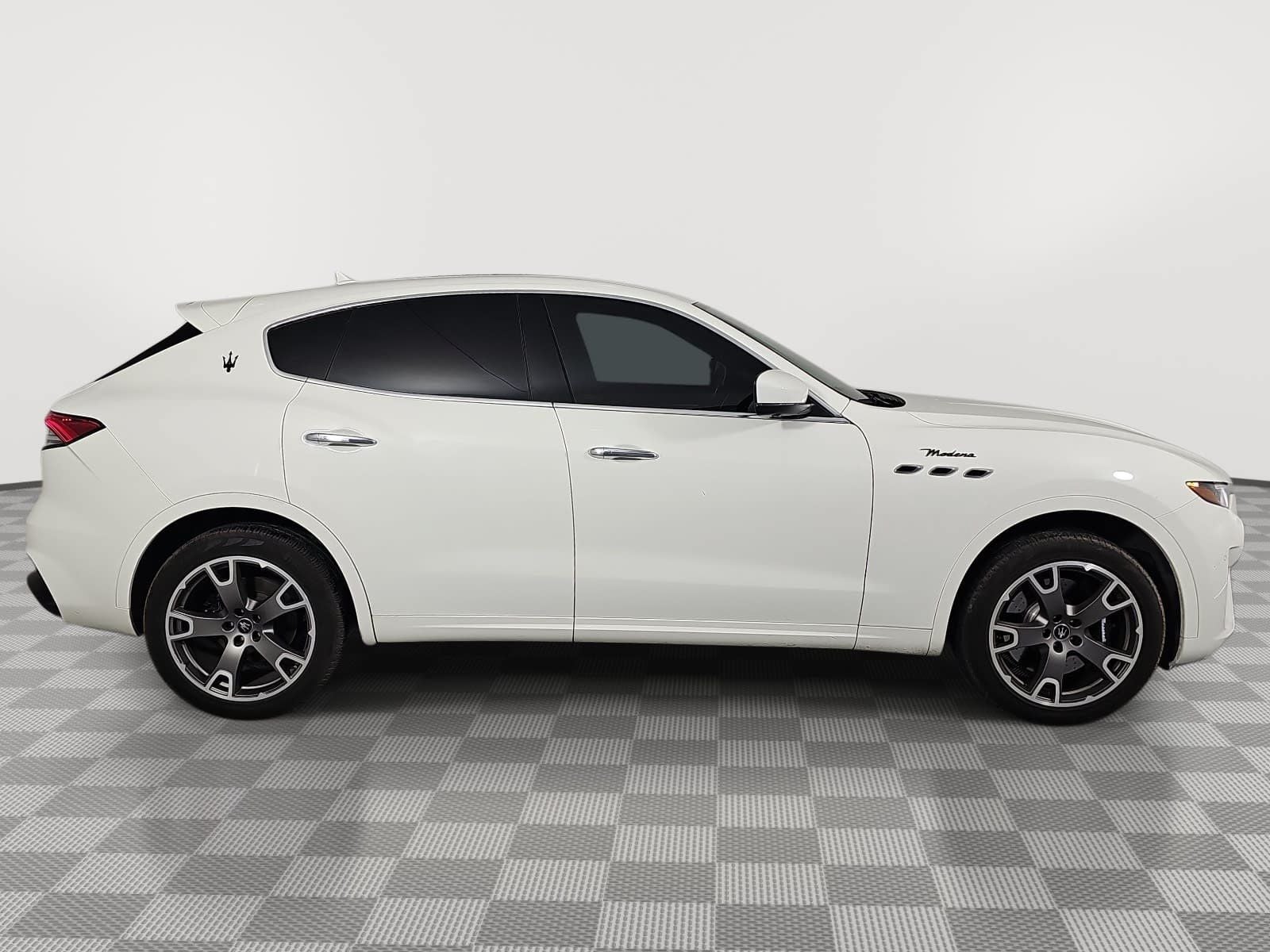 2023 Maserati Levante Modena