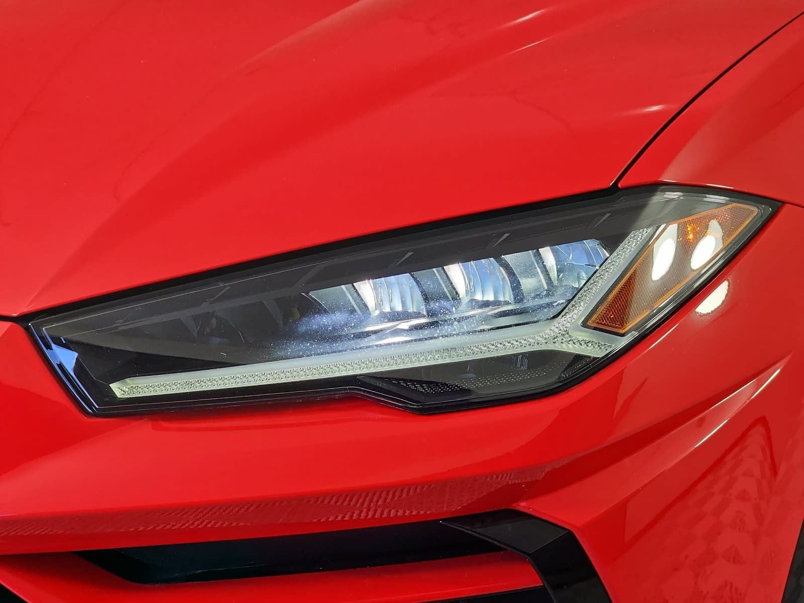 2020 Lamborghini Urus Base