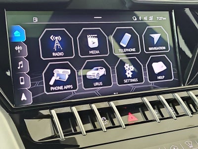2020 Lamborghini Urus Base