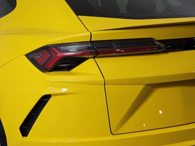2020 Lamborghini Urus Base