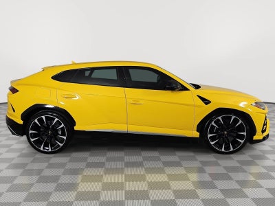 2020 Lamborghini Urus Base