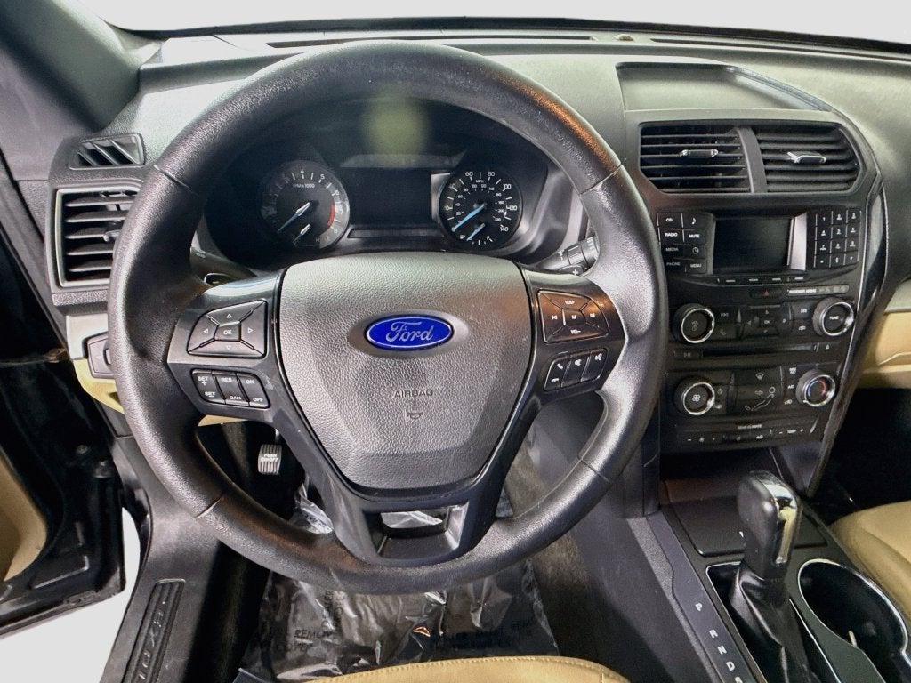 2017 Ford Explorer Base