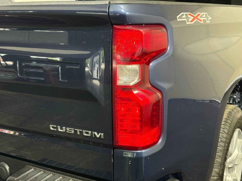 2022 Chevrolet Silverado 1500 Custom
