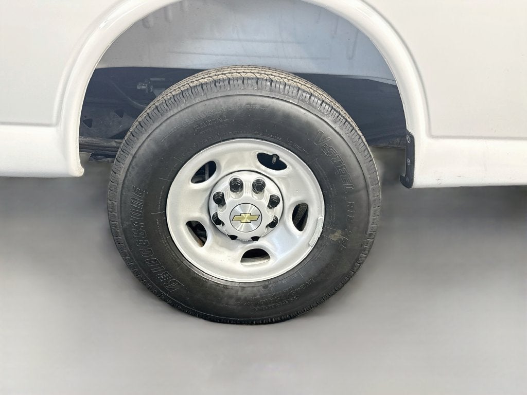 2025 Chevrolet Express 2500 Work Van Cargo