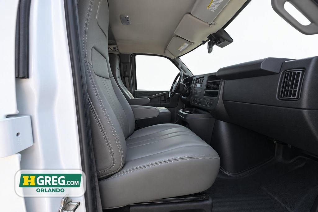 2025 Chevrolet Express 2500 Work Van Cargo
