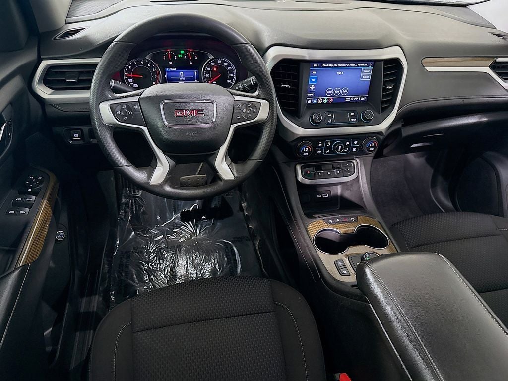 2022 GMC Acadia SLE