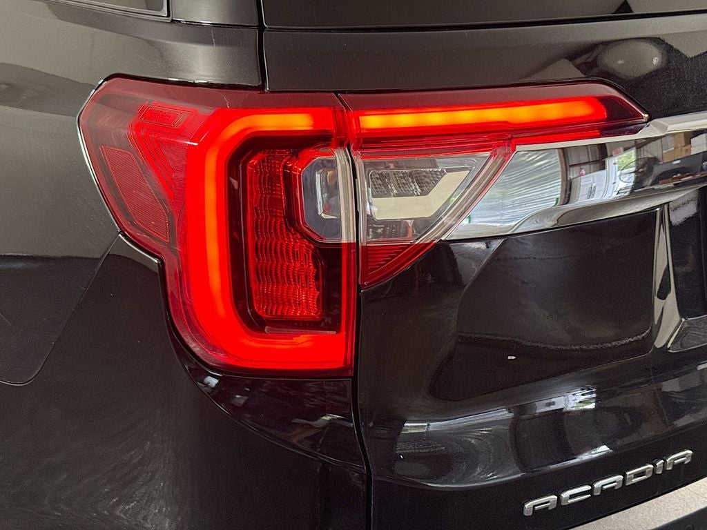 2022 GMC Acadia SLE
